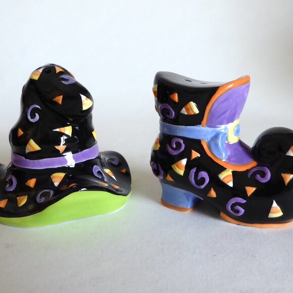 NEW 2003 SPOOKY HOLLOW WITCH HAT BOOT CERAMIC SALT PEPPER SHAKER SET - Picture 6 of 15
